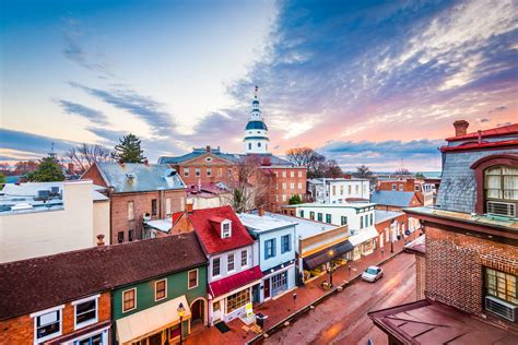 Best Small Towns to Visit in the USA in 2023 .